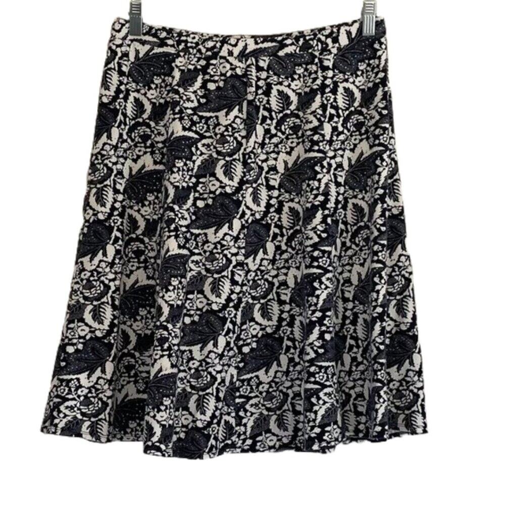 Talbots Cotton Blend A-Line Pull On Flared Navy Blue and White Floral Skirt, S